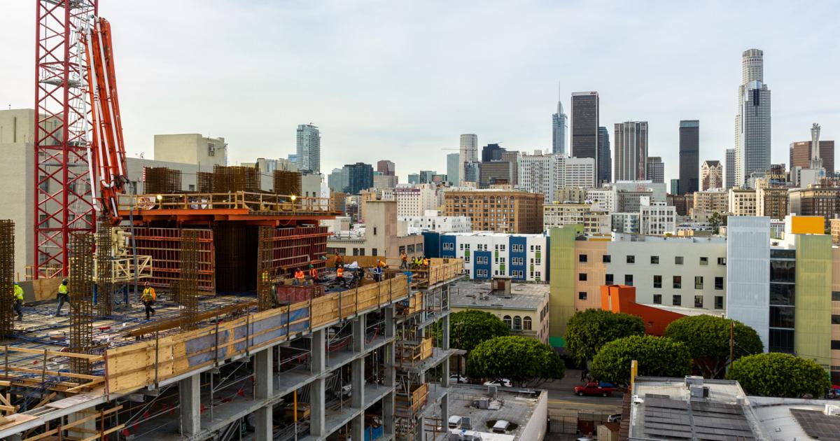 Concrete Frame Rises For Weingart Center Supportive Housing At 555 S ...